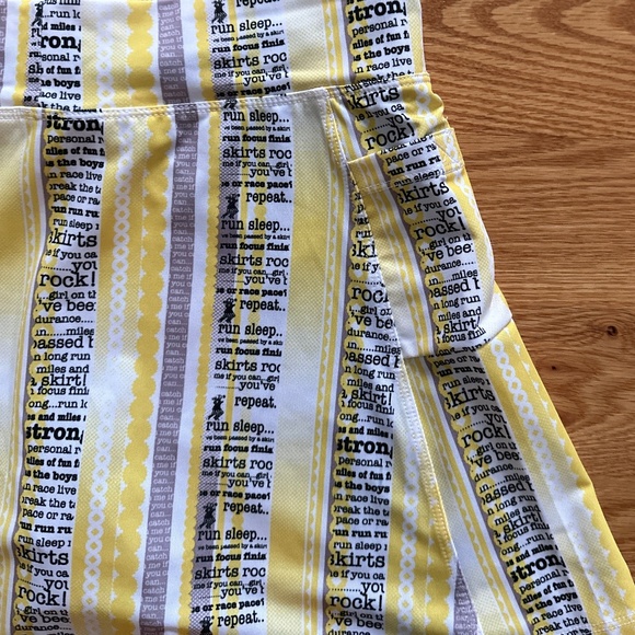 RunningSkirts NWOT Capri Skirt 2 (6-8) - Picture 7 of 11